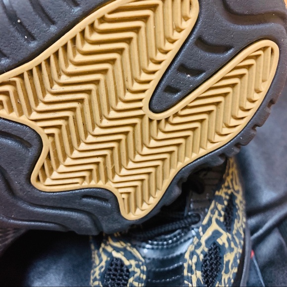 Air Jordan Retro 11 Low - Picture 7 of 8